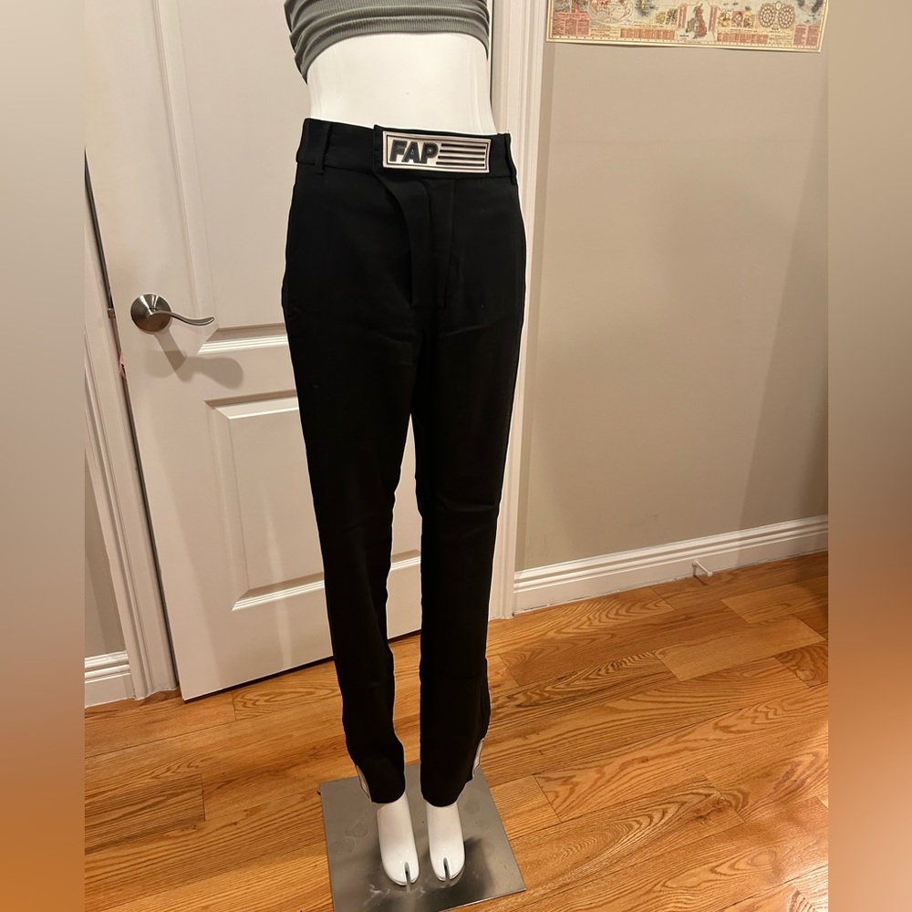 Fille à Papa Pants